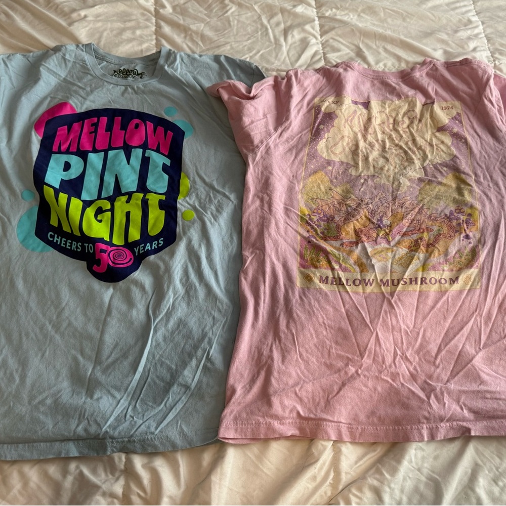 X-large mellow mushroom shirts